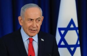 “Baboon”, “Maroko terbelakang”: Benjamin Netanyahu akhirnya memecat kepala stafnya yang rasis