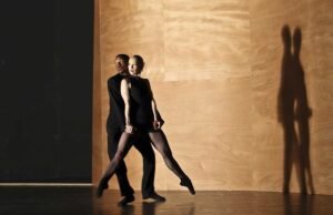 Lyon Opera Ballet dalam program yang menampilkan David Dawson, Lucinda Childs dan William Forsythe