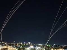 Iran meluncurkan salvo roket terbesar ke arah Israel dalam tiga minggu, kata IDF