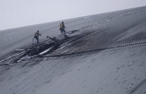 Ukraina: di Chernobyl, Greenpeace khawatir akan pelepasan radioaktivitas baru akibat kerusakan yang disebabkan oleh drone Rusia