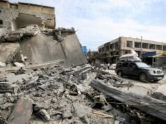 Perang di Timur Tengah: seorang tentara Prancis terbunuh di Lebanon, Tel Aviv menetapkan garis demarkasi, blokade Selat Hormuz, situasi di Tepi Barat…