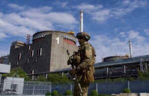 Bagaimana perang, empat puluh tahun setelah bencana nuklir, memicu ketakutan akan terjadinya Chernobyl baru di Ukraina