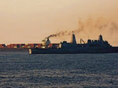 Sebuah kapal kargo Iran menjadi sasaran tembakan AS, kapal-kapal ditumpangi… Gencatan senjata terjadi dalam ketegangan tinggi di Selat Hormuz