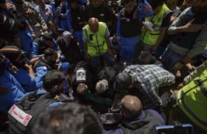 Di Lebanon, perang Israel terhadap petugas penyelamat sangat mirip dengan perang terhadap penyedia layanan kesehatan di Gaza