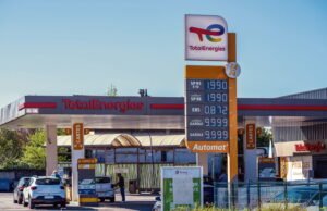 Pemblokiran harga, pengurangan PPN, nasionalisasi TotalEnergies… Usulan sayap kiri untuk mengatasi kenaikan harga bahan bakar