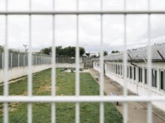 Mengunci orang asing selama 210 hari: kaum makronis dan sayap kanan mencoba lagi, meskipun ada sensor dari Dewan Konstitusi