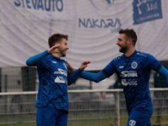 Sepak bola. Wilayah 1: Schirrhein menghadapi Still/Mutzig