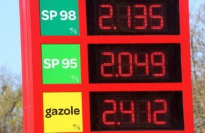 Peta interaktif. Bensin seharga €2, akhir pekan yang panjang… cari tahu di mana pompa bensin kehabisan stok