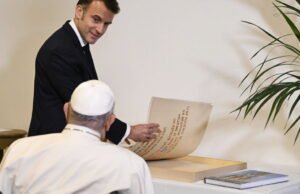 Agama. Macron akan mengunjungi Vatikan pada 9 dan 10 April untuk bertemu Paus Leo XIV