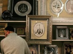 Agama. Pertemuan tahunan umat Islam di Perancis dilarang karena risiko teroris