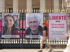 Alami perang di Timur Tengah. Cécile Kohler dan Jacques Paris ‘dalam perjalanan’ ke Prancis, seiring dengan semakin dekatnya ultimatum Amerika