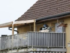 seorang anak berusia 9 tahun terkunci di dalam van selama lebih dari setahun