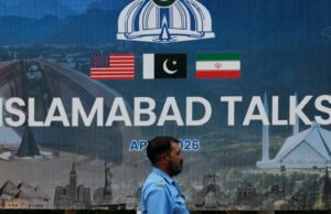 Alami perang di Timur Tengah. JD Vance tiba di Pakistan untuk melakukan pembicaraan dengan Iran mengenai gencatan senjata abadi