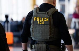 AMERIKA SERIKAT. Seorang pria berusia delapan tahun asal Prancis yang ditangkap oleh ICE datang mencari cinta pertamanya