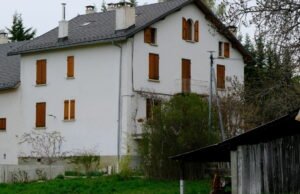 tersangka guru Haïm Goël telah ditempatkan dalam tahanan pra-sidang