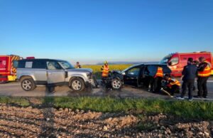 Isère. Dua orang terluka dalam tabrakan langsung, satu orang terluka parah