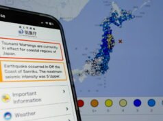 Jepang. Gempa bumi dahsyat berkekuatan 7,4 melanda bagian utara negara itu, memperingatkan akan terjadinya tsunami