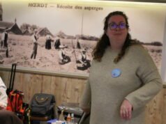 Hoerdt. Seorang koki, menu, 149 donor darah di restoran Asparagus