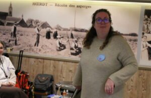 Hoerdt. Seorang koki, menu, 149 donor darah di restoran Asparagus