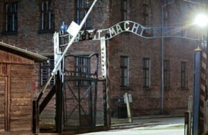 denda tinggi untuk sembilan anak muda