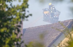 Mommenheim. Perusahaan ubin RCBC terbakar, api dapat dikendalikan oleh petugas pemadam kebakaran