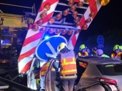 Annecy. “Dia menabrak bagian belakang trailer dan secara ajaib berhasil melarikan diri”: seorang pengemudi menabrak kendaraan konstruksi di A41