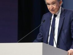 Kemewahan. “Kami akan membicarakannya lagi dalam tujuh hingga delapan tahun”: Bernard Arnault, CEO LVMH, tidak ingin mendengar tentang pensiun