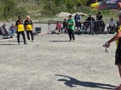 Jeu de boule – Kejuaraan departemen triplet. Kisah indah klub La Roche-des-Arnauds, yang akan memainkan kejuaraan Prancis sebagai veteran