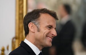 Perang di Timur Tengah. Bahan Bakar: “situasinya terkendali,” Emmanuel Macron meyakinkan