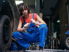 Kematian seorang siswa sekolah menengah saat magang: Bagaimana kerja perusahaan menaklukkan sistem pendidikan nasional, meskipun hal itu berarti membahayakan remaja