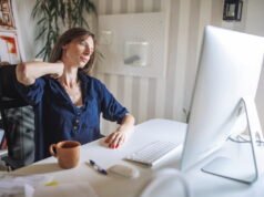 Bekerja jarak jauh dan tatap muka: mengapa penting untuk memikirkan kembali organisasi dan beban kerja?