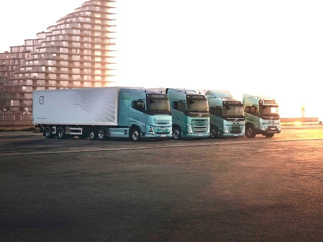volvo_truck__NIK4652_RANGE_PR_For-Social-Media-Landscape-43-1920x1440-JPG-copie.jpg